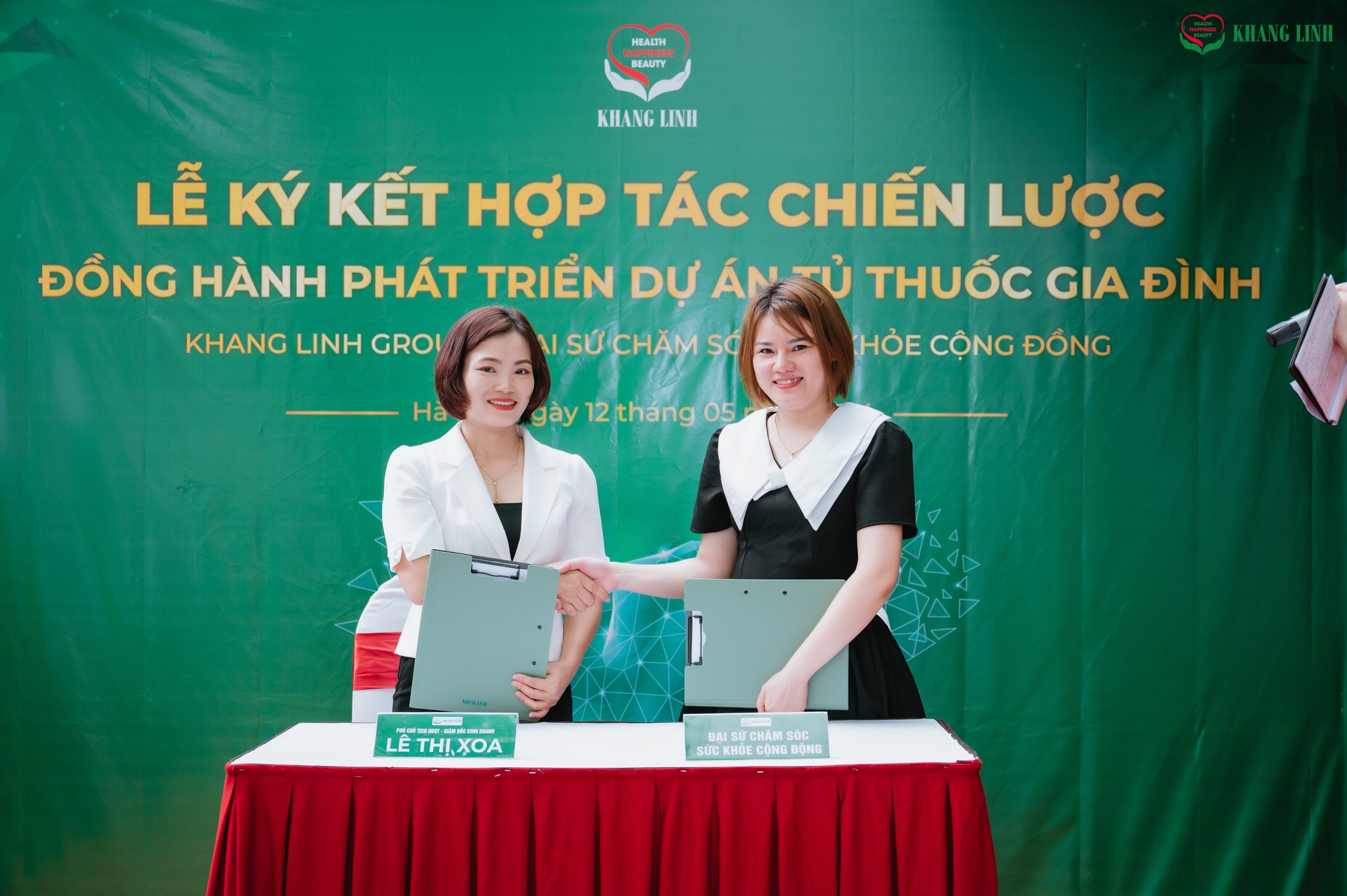 Ký kết hợp tác chiến lược đồng hành phát triển dự án tủ thuốc gia đình